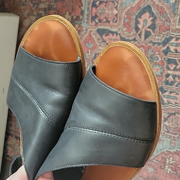 1. State Monte Blanc Sandal - Picture 5 of 8